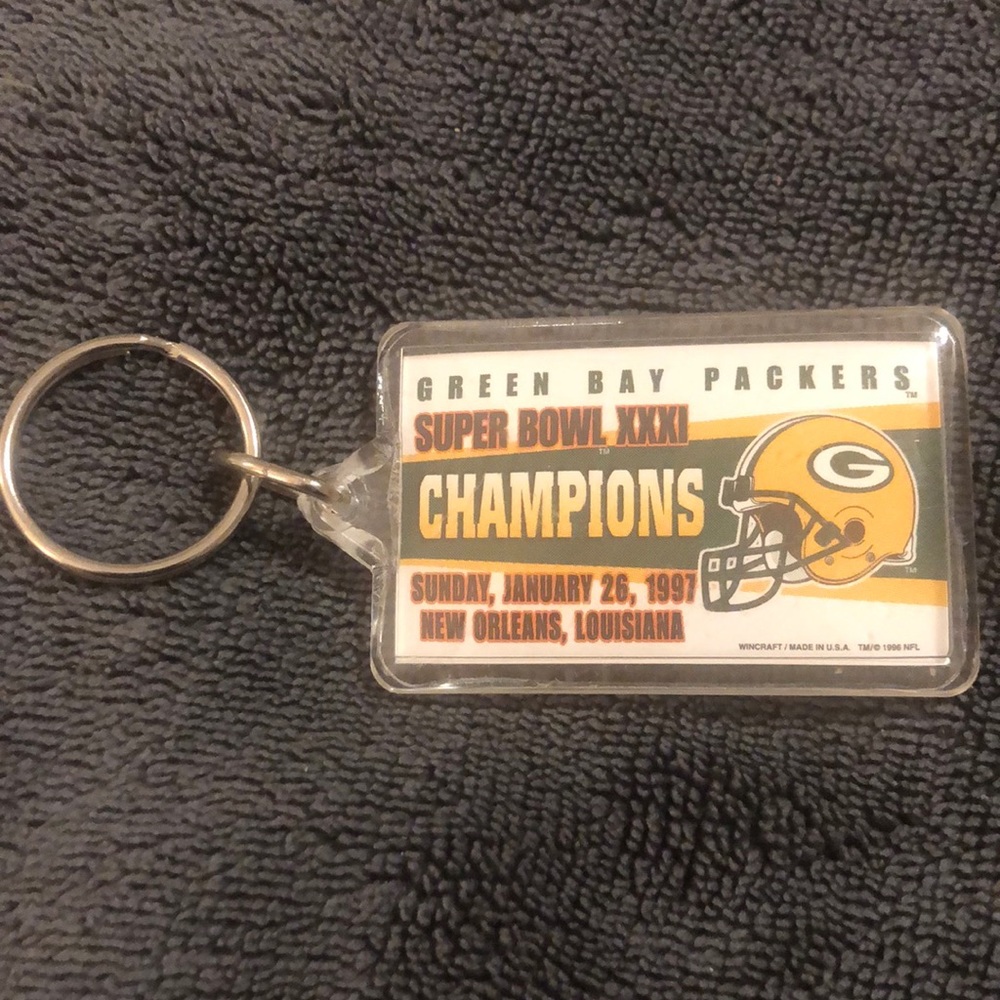 Green Bay Packers Super Bowl XXXI Keychain 1997